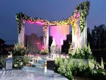 Пример рекламной декорации